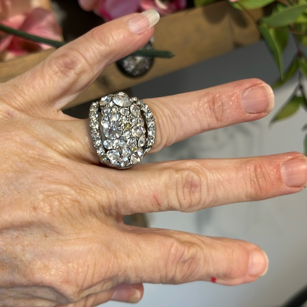 Big Rhinestone Ring Wedding Cocktail Expanday - Picture 2 of 16
